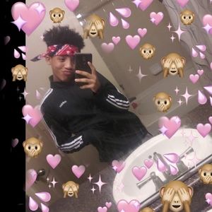 Meet your Posher, Malakhai